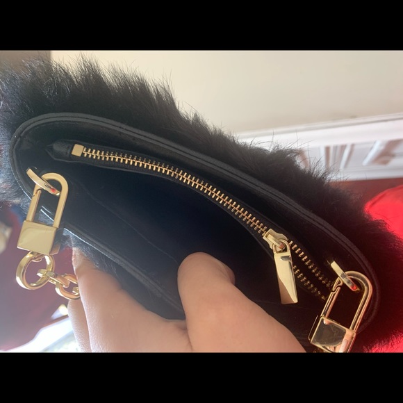 Tory Burch Faux Fur crossbody bag - Picture 4 of 4